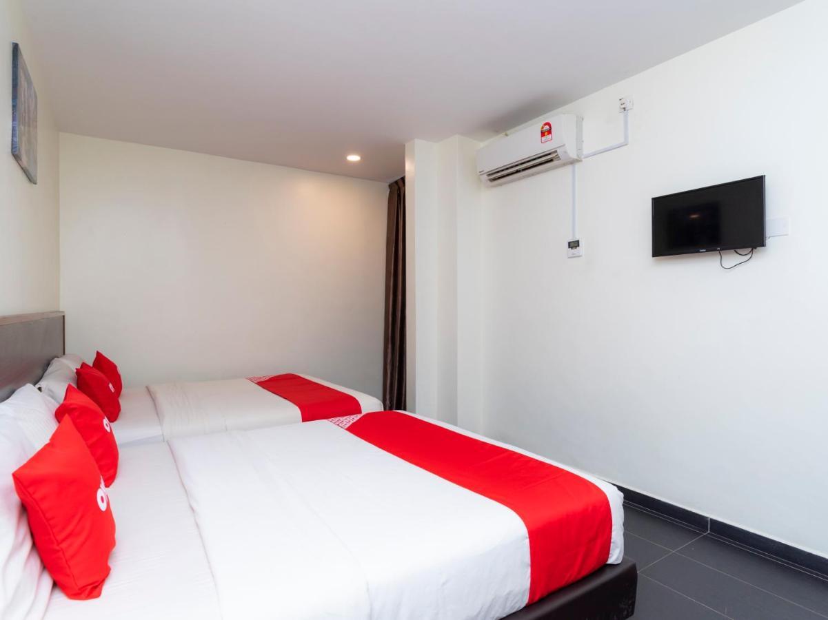 Oyo 44095 Bluewater Hotel Mersing Ngoại thất bức ảnh