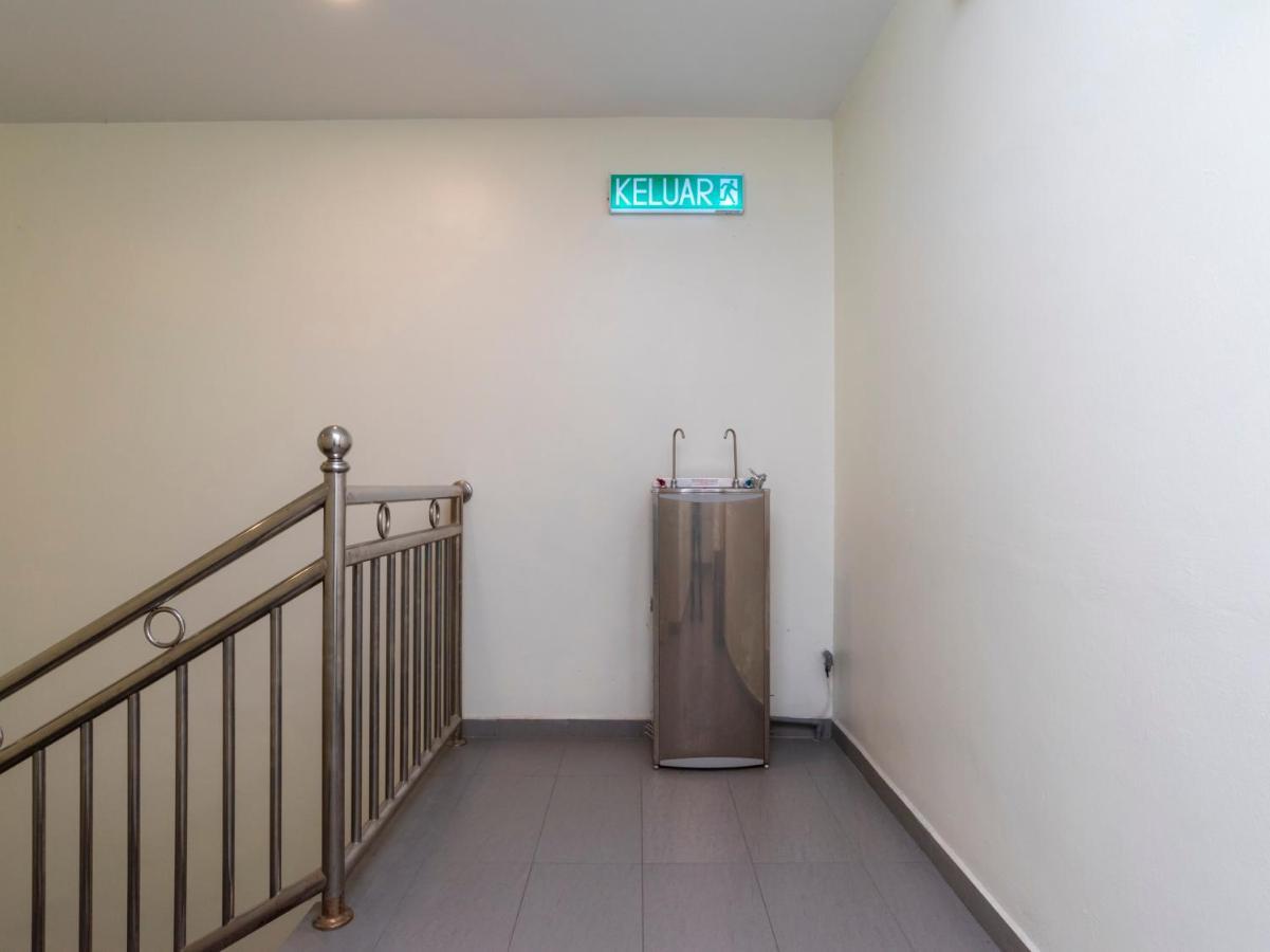 Oyo 44095 Bluewater Hotel Mersing Ngoại thất bức ảnh