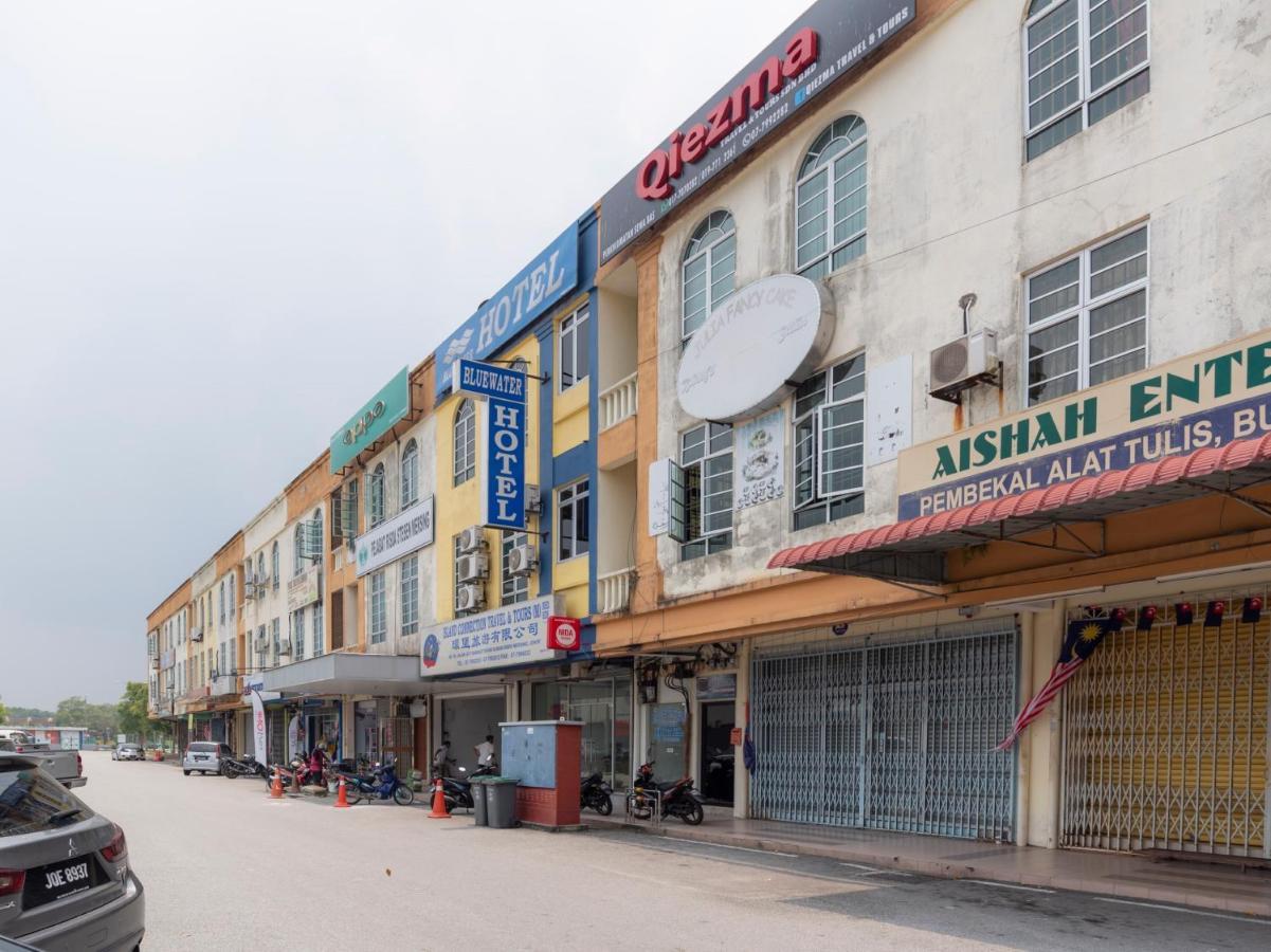 Oyo 44095 Bluewater Hotel Mersing Ngoại thất bức ảnh